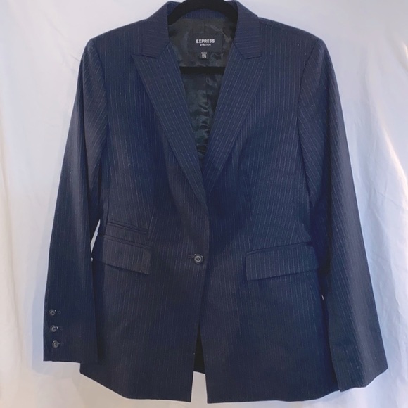 ✨ Structured Blazer by Express - Picture 1 of 5